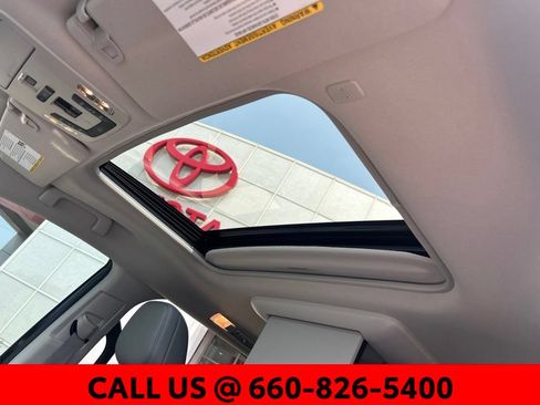 Used 2024 Toyota Sienna Limited AWD/4WD image 25