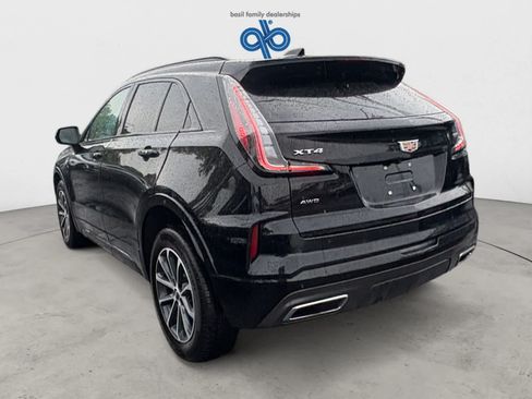 Used 2025 Cadillac XT4 Sport AWD/4WD image 5
