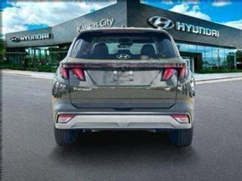 Certified 2025 Hyundai Tucson SEL image 6
