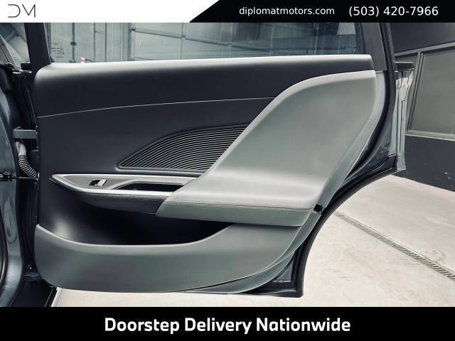 Used 2025 Lucid Air Pure RWD image 27