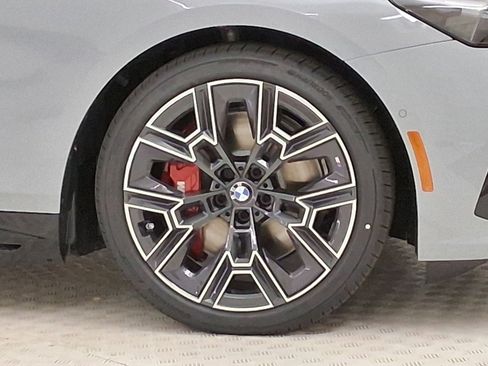 New 2026 BMW i5 eDrive40 w/ M Sport Package RWD image 10