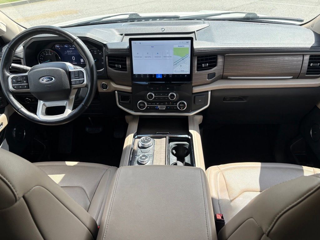 Used 2024 Ford Expedition Limited AWD/4WD image 16
