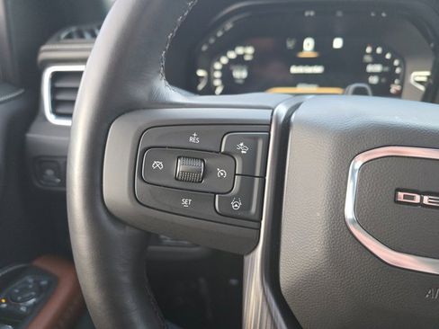 Used 2023 GMC Yukon XL Denali Ultimate image 24