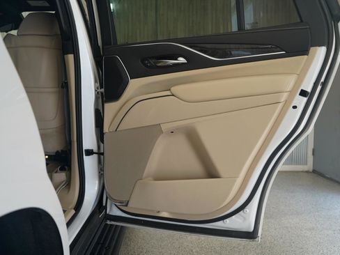 Used 2021 Cadillac Escalade Premium Luxury w/ Driver Assist Tech Package AWD/4WD image 38