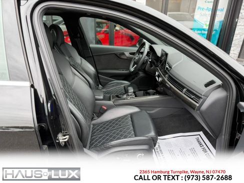 Used 2021 Audi S4 Premium Plus w/ Premium Plus Package image 19