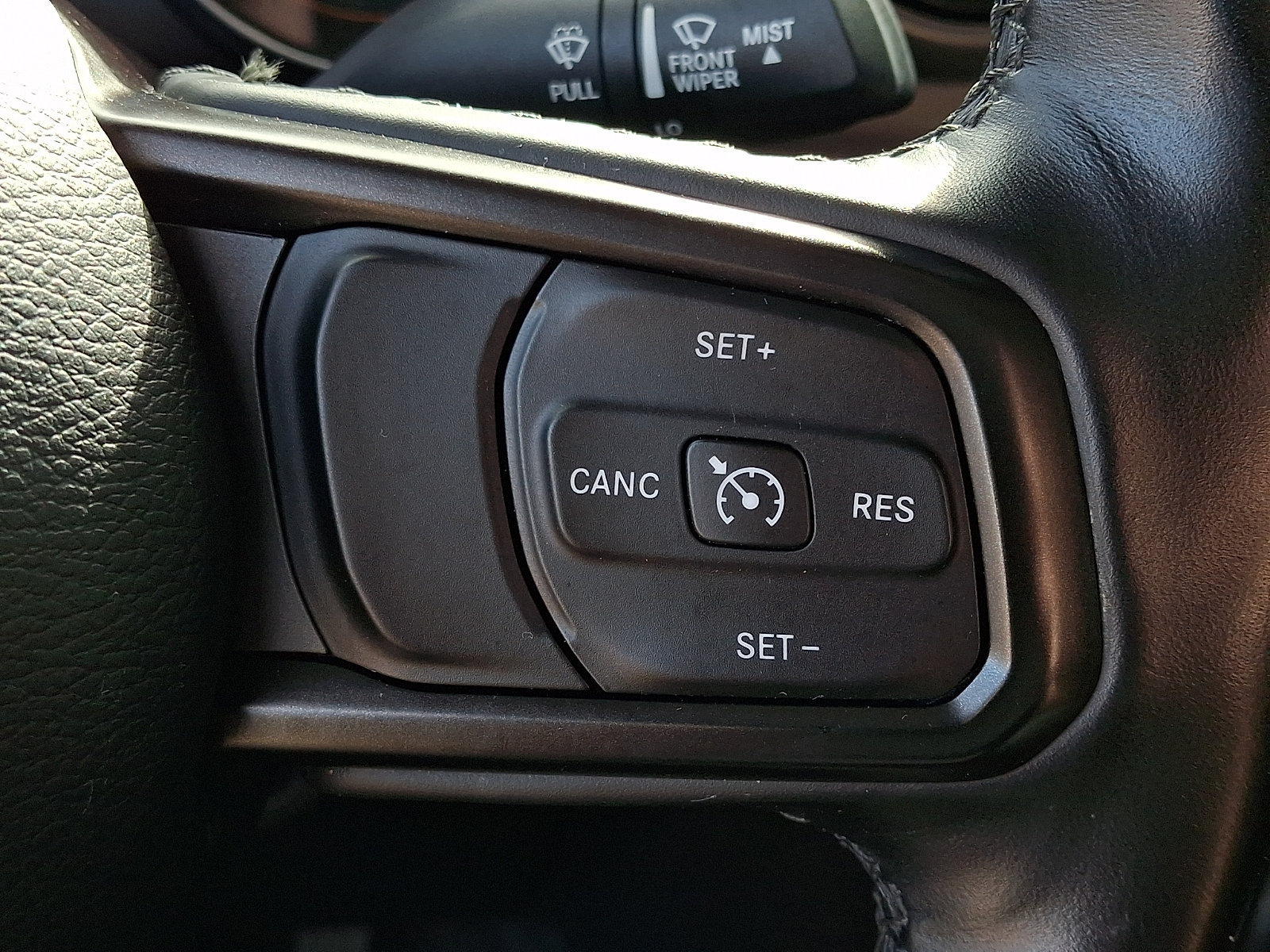 Used 2021 Jeep Gladiator Sport AWD/4WD image 23