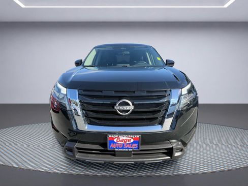 Used 2022 Nissan Pathfinder SV AWD/4WD image 9
