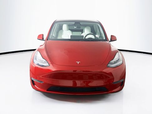 Used 2021 Tesla Model Y Long Range image 2