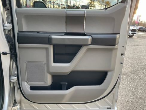 Used 2018 Ford F150 XLT w/ XTR Package image 17