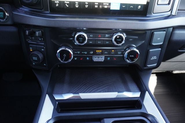 Used 2025 Ford F350 Platinum AWD/4WD image 46