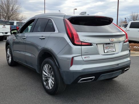 Used 2024 Cadillac XT4 Premium Luxury image 5