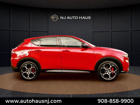 Used 2024 Alfa Romeo Tonale Veloce AWD/4WD image 44