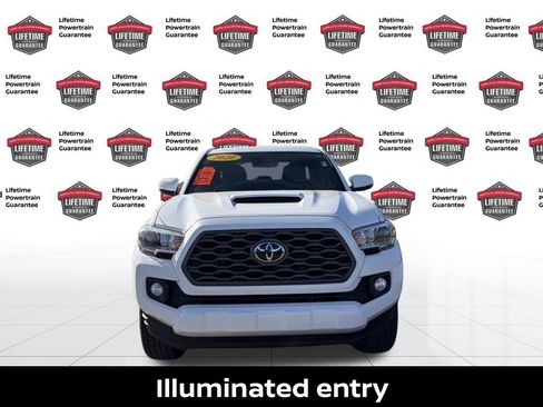 Used 2020 Toyota Tacoma TRD Sport image 11