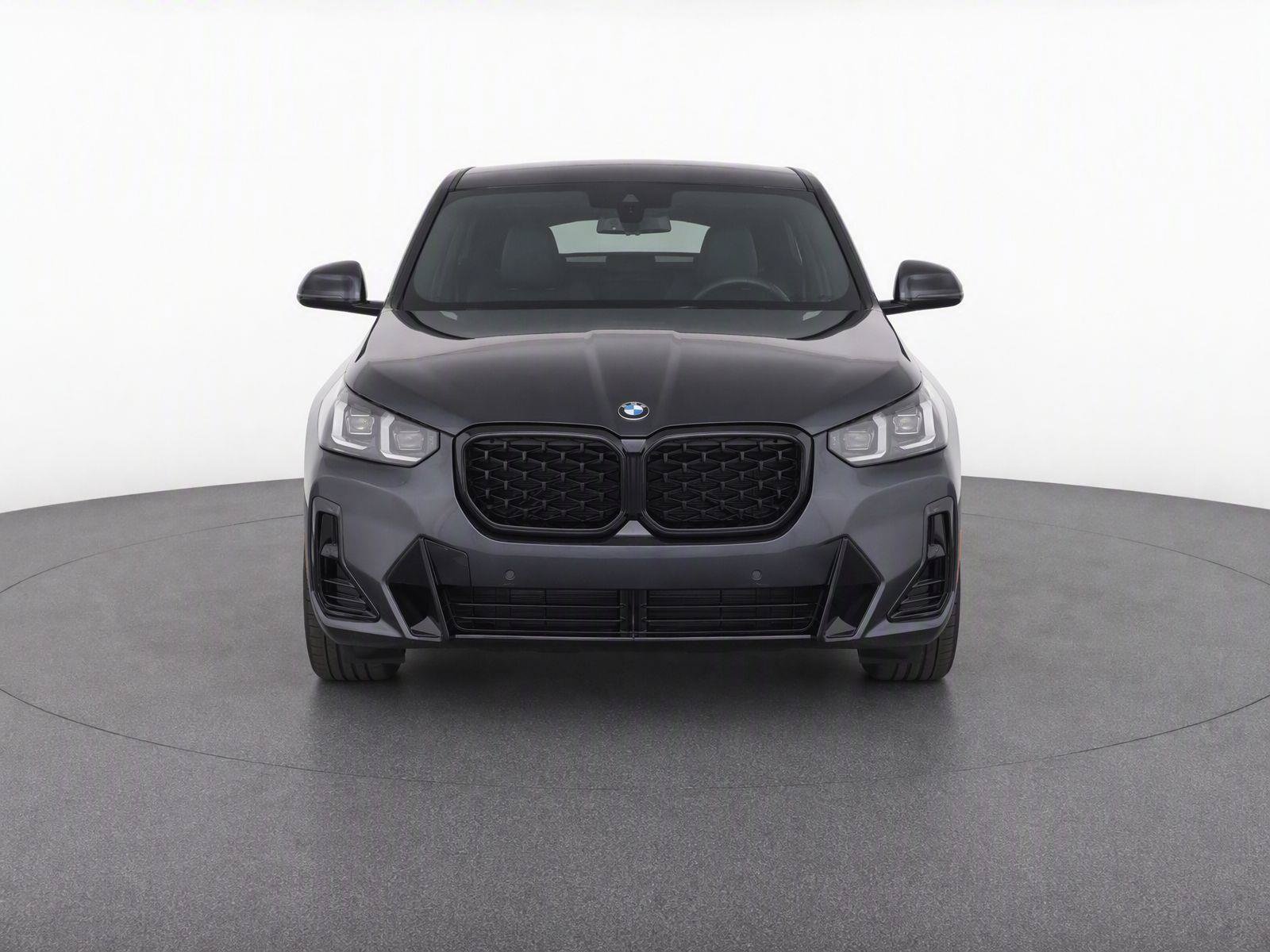 Used 2024 BMW X4 xDrive30i w/ Premium Package AWD/4WD image 2