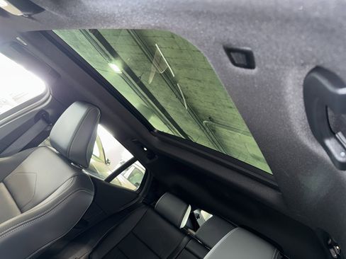 Certified 2025 BMW X2 xDrive28i w/ Premium Package image 32