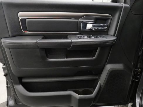 Used 2018 RAM 2500 Laramie w/ Sport Appearance Group image 13