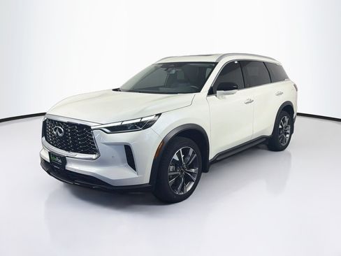 Used 2023 INFINITI QX60 Luxe w/ Cargo Package AWD/4WD image 3