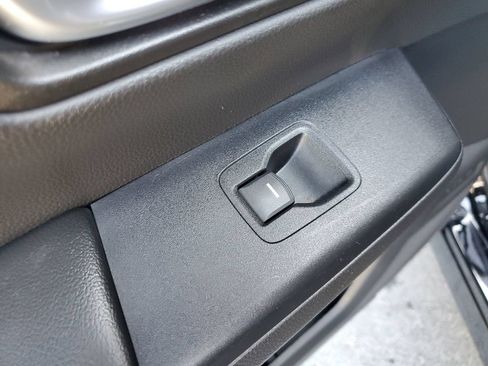 Used 2025 Honda CR-V LX image 14