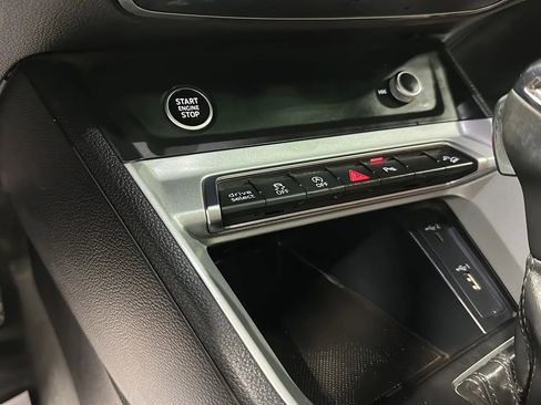 Used 2021 Audi Q3 2.0T Premium w/ Convenience Package AWD/4WD image 23
