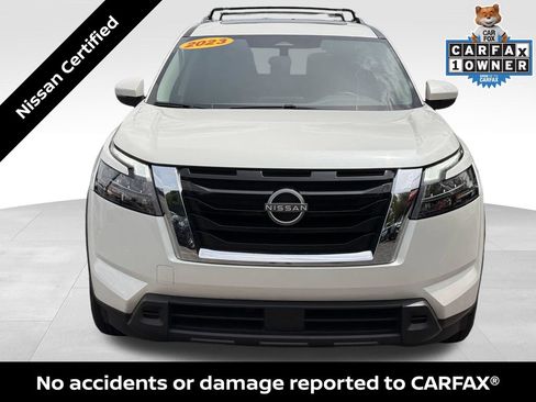 Certified 2023 Nissan Pathfinder SV w/ SV Premium Package AWD/4WD image 3