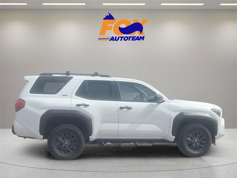 New 2026 Toyota 4Runner SR5 image 5
