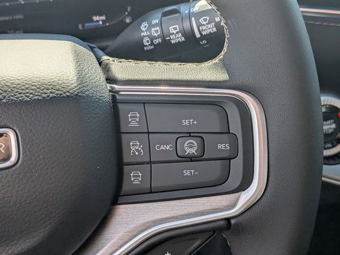 New 2026 Jeep Grand Wagoneer L Limited AWD/4WD image 17