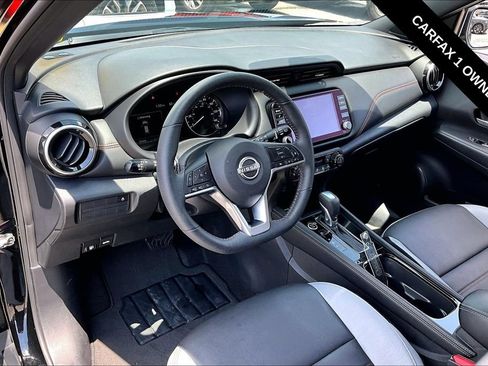 Used 2023 Nissan Kicks SR w/ SR Premium Package FWD image 5