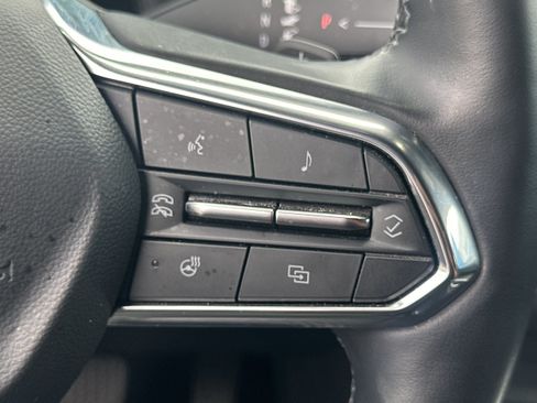 Used 2025 Chevrolet Equinox LT FWD image 25
