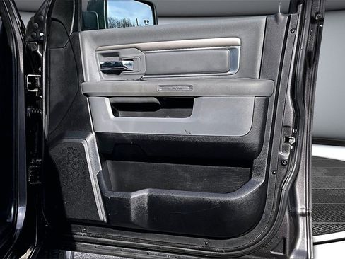 Used 2017 RAM 1500 Big Horn image 25