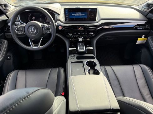 Certified 2025 Acura MDX w/ Technology Package image 17
