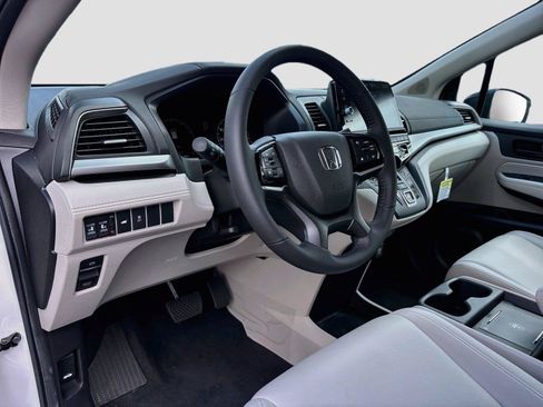 Certified 2026 Honda Odyssey EX-L image 10