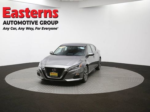 Used 2022 Nissan Altima 2.5 SV image 41