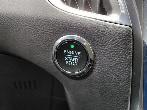 Used 2024 Ford Edge Titanium image 32