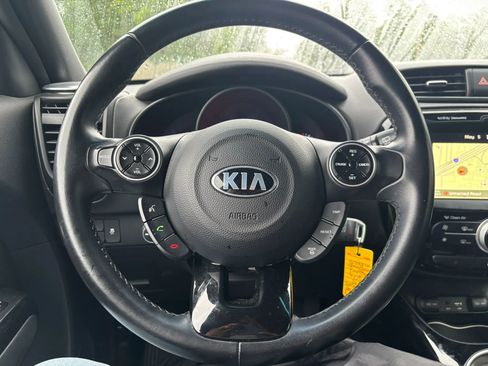 Used 2015 Kia Soul ! w/ Sun & Sound Package FWD image 23
