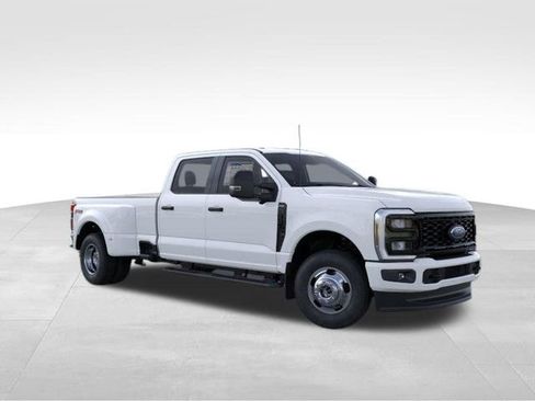 New 2026 Ford F350 XL w/ STX Appearance Package image 8