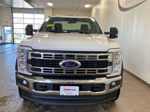 New 2026 Ford F550 4x4 Regular Cab Super Duty image 3