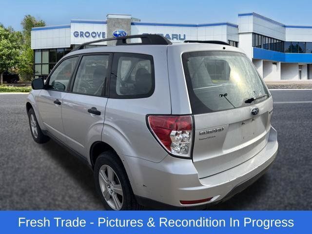 Used 2011 Subaru Forester 2.5X w/ Alloy Wheel Value Pkg AWD/4WD image 3