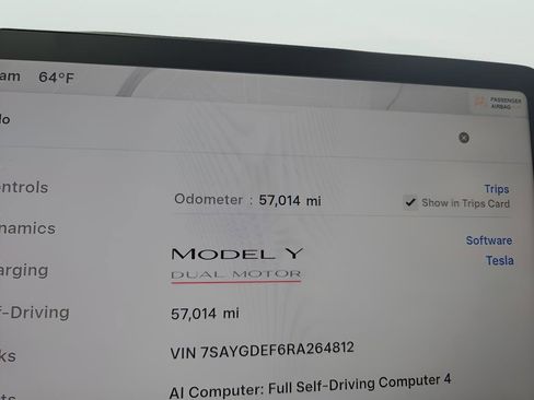 Used 2024 Tesla Model Y Performance AWD/4WD image 26