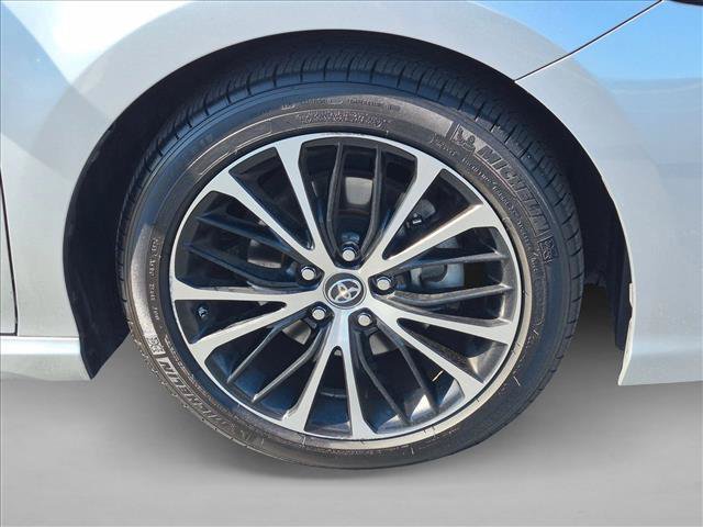 Used 2018 Toyota Camry SE FWD image 20