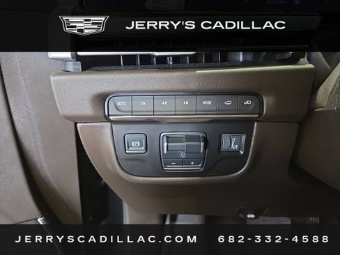 Used 2025 Cadillac Escalade Premium Luxury w/ Touring Package AWD/4WD image 17