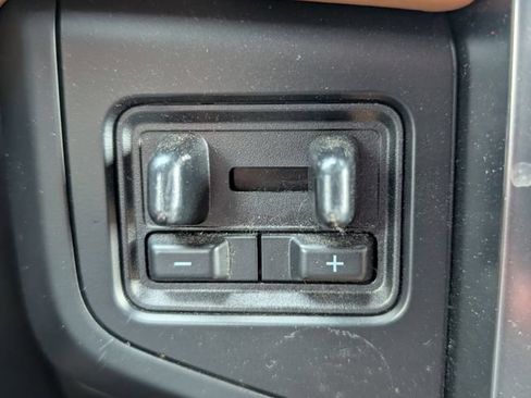 Used 2023 Ford Expedition Max Platinum AWD/4WD image 24