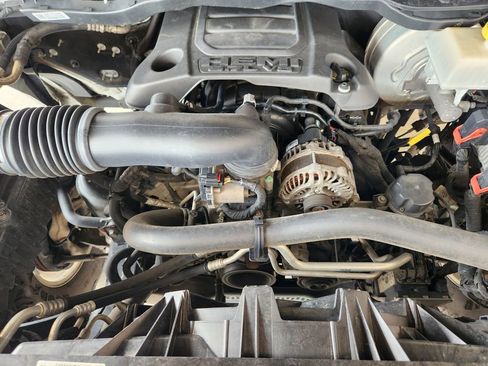 Used 2019 RAM 1500 Big Horn RWD image 33