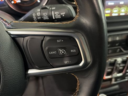 Used 2021 Jeep Wrangler Unlimited Sahara image 12