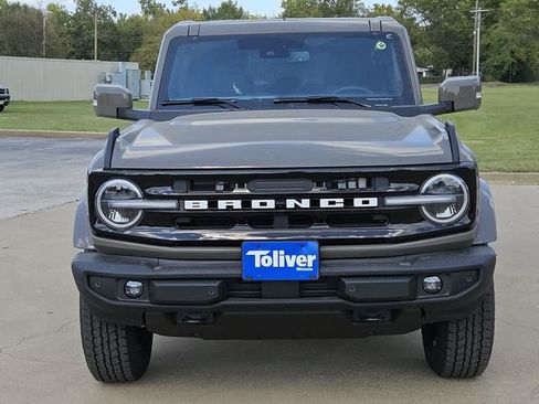 New 2025 Ford Bronco Outer Banks image 3