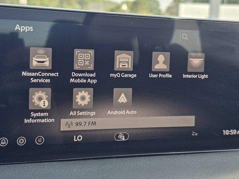 Used 2026 Nissan Sentra SR w/ Floor Mat Package FWD image 4