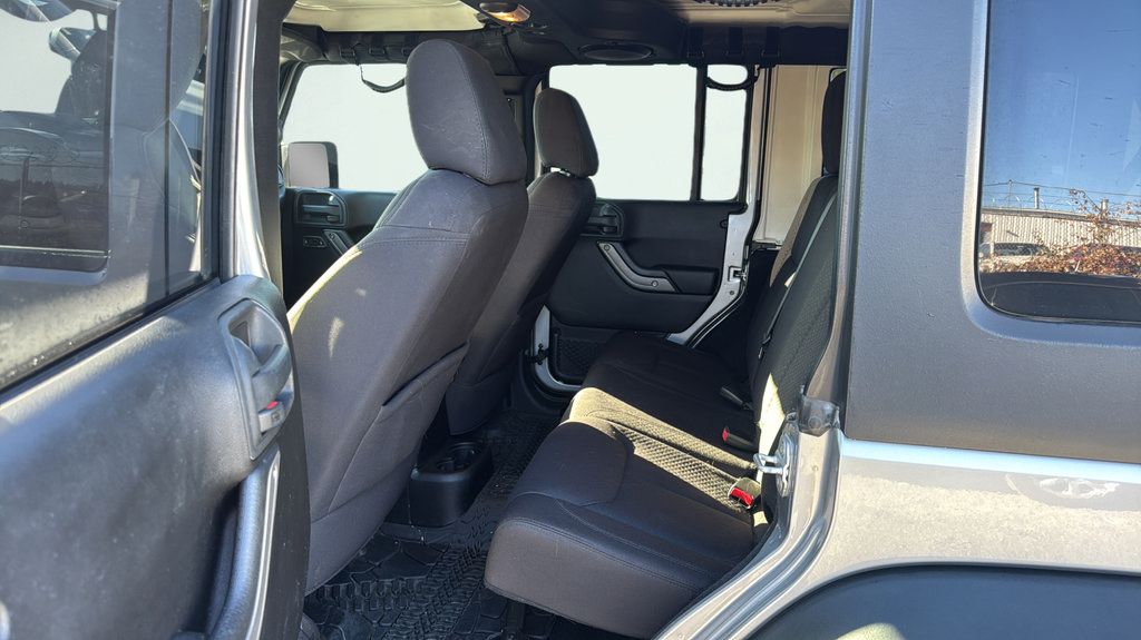 Used 2013 Jeep Wrangler Unlimited Sport AWD/4WD image 15