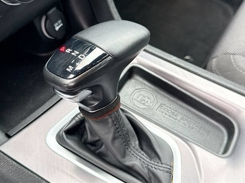Used 2022 Dodge Charger SXT AWD/4WD image 24