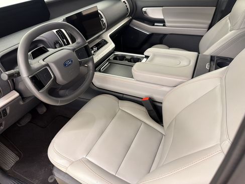 Certified 2025 Ford Expedition Max Active AWD/4WD image 27