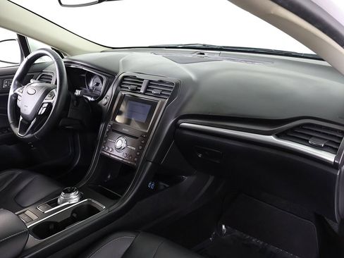 Used 2020 Ford Fusion Energi Titanium image 28