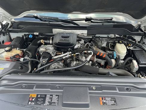 Used 2015 Chevrolet Silverado 2500 LT w/ LT Convenience Package AWD/4WD image 18